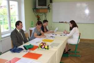 2017 / 5. 9. 2017 Školní maturitní komisař Mgr. Soňa Vojáčková maturita 4. ročníku Výsledky maturitní zkoušky Třída Počet V jarním termínu Neprospělo V podzimním termínu 4.