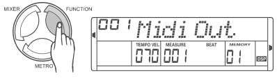 Mixer Opakovaně tiskněte tlačítko MIXER tak dlouho, až se na displeji objeví požadovaná zvuková stopa Track.