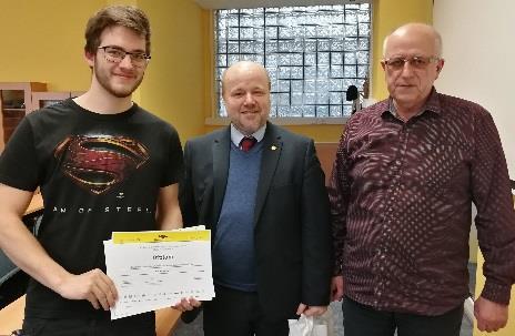 IoT internet of Things (internet věcí). Každá tematická oblast obsahovala řádově více otázek 6, než kolik soutěžící obdržel, takže soutěžní test byl pro každého soutěžícího unikátní.