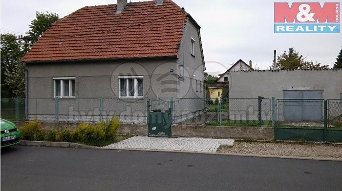 2. Vývoj ceny nemovitosti (od začátku do konce období nabízení v realitní inzerci) 3.