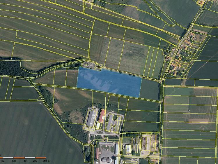 Záznam o prodeji srovnávané nemovitosti č. 2 1. Identifikace Prodej, Pozemek, 94821 m 2, náměstí Míru, Mělník, okres Mělník Celková cena: 3.318.735 Kč Adresa: náměstí Míru, Mělník, okres Mělník 2.