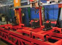 Technologické vybavení: Svařovací stroje Fronius Moderní tryskací zařízení Vrtačla OPTIMUM B 40 GSM Stroj na ohýbání trubek Hydraulický lis Bernardo HWP 100 t Poloautomatický