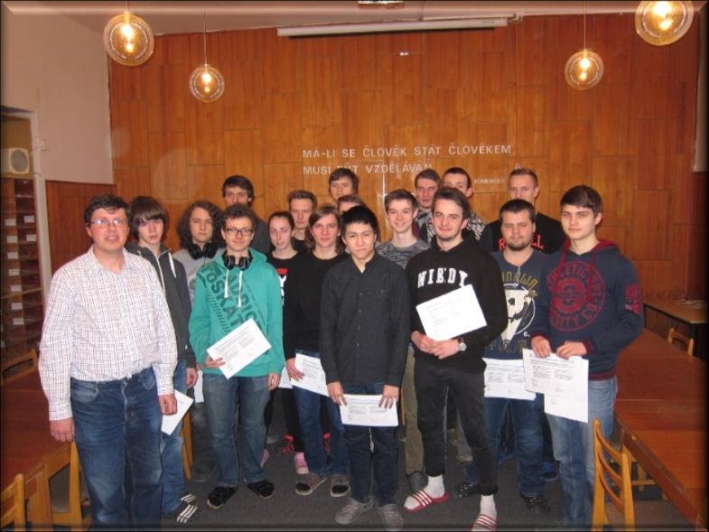 ÚNOR Slavnostní předávání certifikátů kurzu CCNA 1 Dne 15. 2. 2017 se ve sborovně školy uskutečnilo slavnostní předávání certifikátů úspěšným absolventům kurzu Cisco CCNA1: Introduction to Networks.