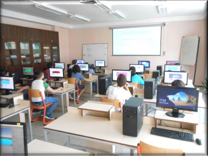 ČERVEN Úžlabinská informatika 2017 V úterý 6. června 2017 se na naší škole konal pátý ročník soutěže Úžlabinská informatika soutěž pro žáky 8. tříd základních škol.