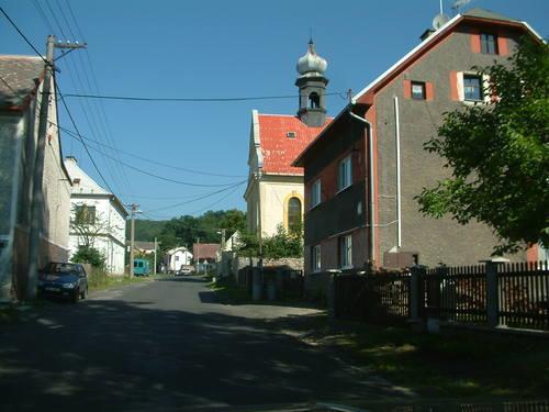 Branka: Jan Pospěch Rozhodčí: Marian Varga, 70 diváků Tabulka P+ P- 1. TJ Sokol Sadov 5 5 0 0 26:4 15 2. TJ Počerny 5 5 0 0 24:10 15 3. TJ Sokol Útvina 5 5 0 0 19:9 15 4.