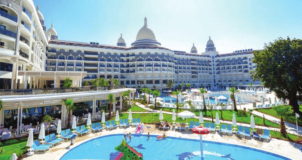 208 hotel Diamond Premium Hotel & Spa Side Titreyengöl ULTRA ALL INCLUSIVE raňajky, obedy, večere formou bufetových stolov neskoré raňajky od 10:00 do 11:00 hod.