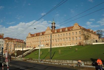 Hlavním cílem této služby je, aby klient zůstal co nejdéle soběstačný a mohl prožít život aktivně a důstojně.