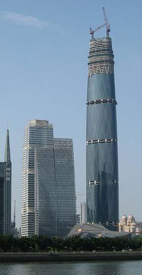 Guangzhou International F. C. Jižní Čína, 120 km od Hong Kongu Výška: 438 (439) m Rok: 2006-2010 Arch.: Wilkinson Eyre (např.