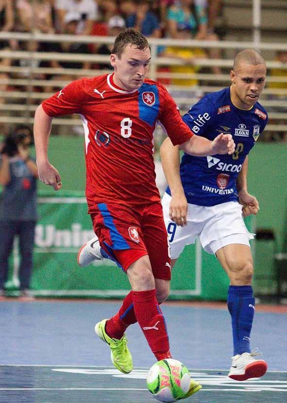 bulletin Futsal Oběžník FUTis 2018/01 Vážení futsalisté!