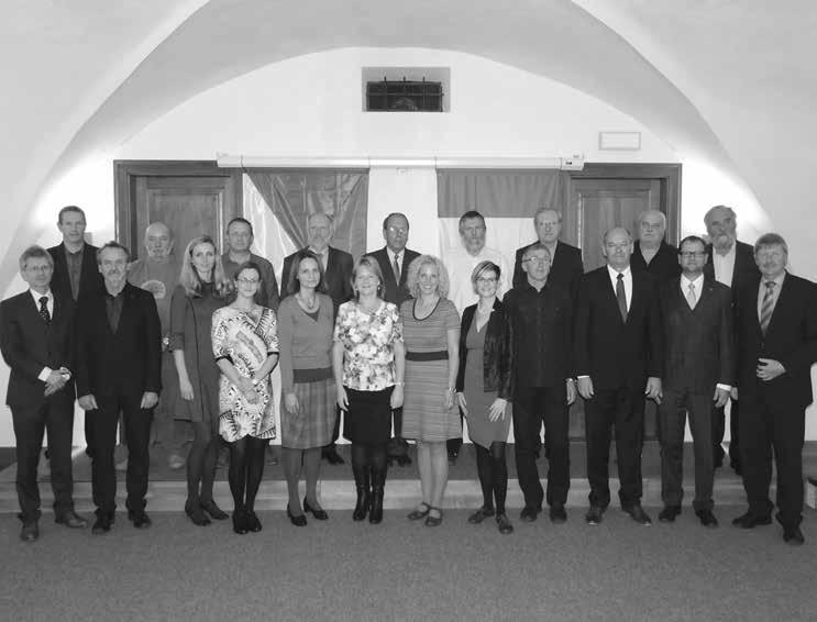Středoškolský senior datování nováček