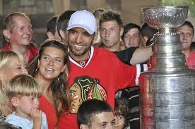 Rubrika: Osobnost Vlašimi a okolí Michal Rozsíval Michal Rozsíval se narodil 3.září 1978 ve Vlašimi, v roce 2013 získal se svým týmem Chicago Blackhawks Stanley Cup.