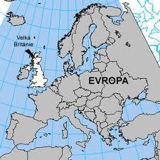 Zdroj wikipedie, připravila Adéla Nováková, 9.B Velká Británie Ráno 25. prosince rodina společně rozbaluje dárky a poté připravují slavnostní hostinu. Ta bývá podávána přesně v poledne.