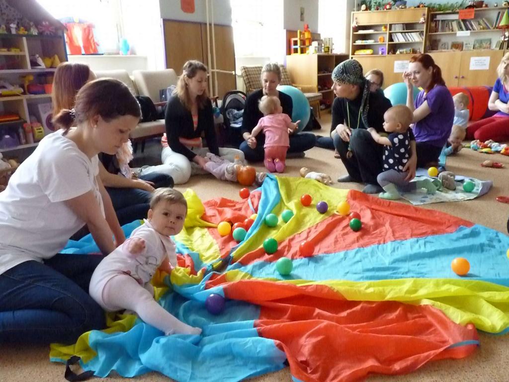 Část A Předmět zprávy Tato výroční zpráva popisuje činnosti, motivace, cíle, organizační strukturu a hospodaření v Občanském sdružení Přátelé Mateřského centra Beruška Strakonice v kalendářním roce