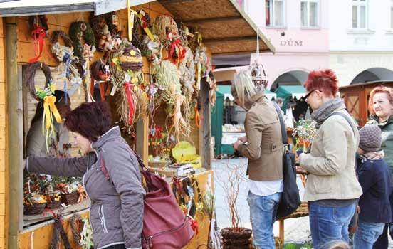 FRÝDECKOMÍSTECK Ý Velikonoční městečko ožije na náměstí Svobody Letošní svátky jara město oslaví už pošesté na místeckém náměstí Svobody, kde vyroste Velikonoční městečko. Od čtvrtka 13. do soboty 15.