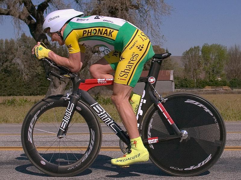 Mechanické vlastnosti Pevnost C-C vazba: 346 kj/mol Fe-Fe: 118 kj/mol