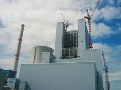 Plně si uvědomujeme, že větší investice do české energetiky - s výjimkou plánované výstavby nových bloků jaderné elektrárny Temelín - končí a situace na tuzemském trhu nebude tak příznivá jako