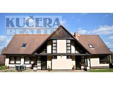 NABÍDKOVÁ CENA: 4 800 000,- Kč 4) Novinská, Liberec, podlahová plocha 250 m 2, celková výměra pozemku 2 023 m 2 Dům je