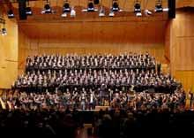 století, a hlavně krásné ladné tvary všech dekád, prostě spojení technické dokonalosti s duchovním estetickým zážitkem To by mohl být i náš koncert. Doufám, že pro většinu posluchačů byl.