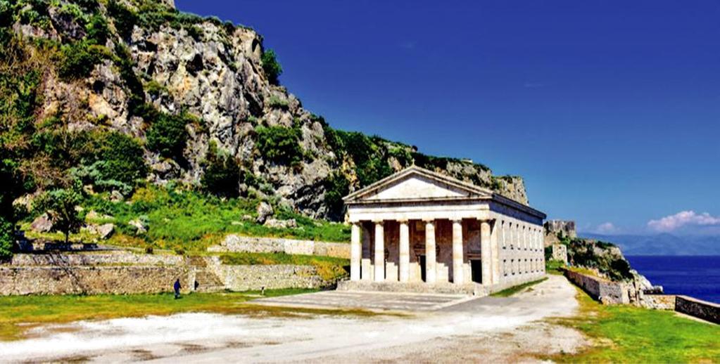 Budete projíždět také v nejužším místě mezi Korfu části města Korfu a kostel sv. Spyridona, patrona os- a Albánií. Poté bude následovat ještě jedna krátká trova.