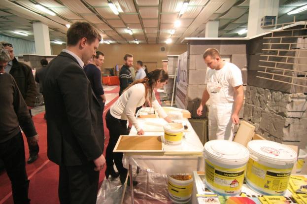 V prvý deň veľtrhu sa priamo z výstaviska z expozícií vystavovateľov vysielali tri vstupy naživo do relácie Teleráno v TV Markíza.