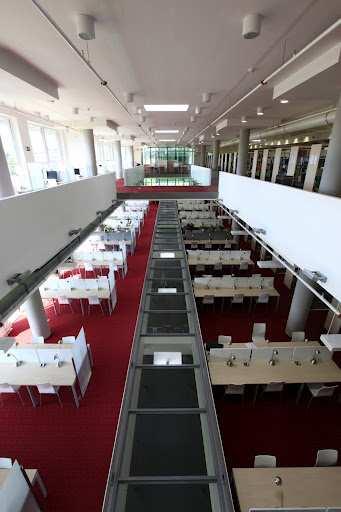 institutions = mezinárodní federace knihovnických institucí a organizací -