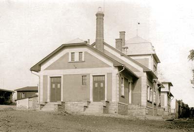 V r.1919 jsou ale potíže nejen s potravinami. Je také nedostatek mýdla, sody, prádla, což způsobuje nezměrné potíže při dodržování hygieny nemocných.