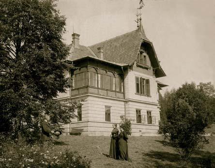 jednoty a členem ústředí Zemské péče o mládež. Vykonával i funkci místopředsedy ústředí Masarykovy ligy proti tuberkulóze, založené v r. 1919. Dr. Lukes přes svoji dobrotu dovedl být i přísný a tvrdý.