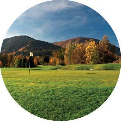 9 na Old Course, par 4 U doglegů můžete dobrou ránou po diagonále hodně získat ale také hodně ztratit.