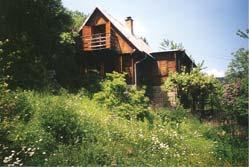 Drevenica na hranici NP Malá Fatra, zariadená, podpivničená, veranda, nová