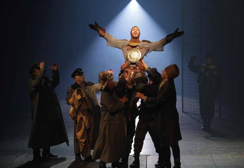 VAŘILI JSME S ROSSINIM Lazebnické menu Slavný italský operní skladatel Gioacchino Rossini vytvořil nejslavnější komickou operu Lazebník sevillský ve svých 23 letech (1816).
