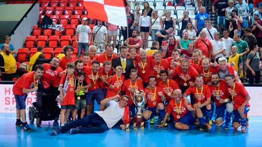 Od začátku do konce se hrál vyrovnaný futsal nahoru a dolů. Druhý gól padl až v 19. minutě, kdy ztrátu Záruby potrestal Rešetár a Chrudim vedla 2:0.