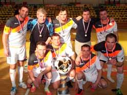 Veteránským mistrem pro rok 2017 je GOLD Combix Ústí n. L. Mistrovství České republiky Veteránů ve futsalu 2017 vyvrcholilo v sobotu v Ústí nad Labem. Z prvenství se radoval domácí Combix.
