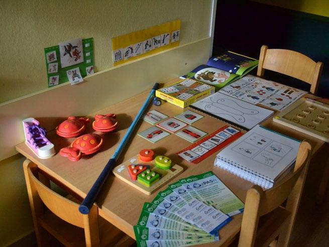 LISTOPAD Setkání pracovní skupiny PAS 2. 11. 2016 Kdy a kam do školy? - prezentace ZŠ a aktuální změny ve školství 3. 11. 2016 Rodičovská skupina - Sebeobrana 1 3. 11.2016 Den otevřených dveří RIC 8.