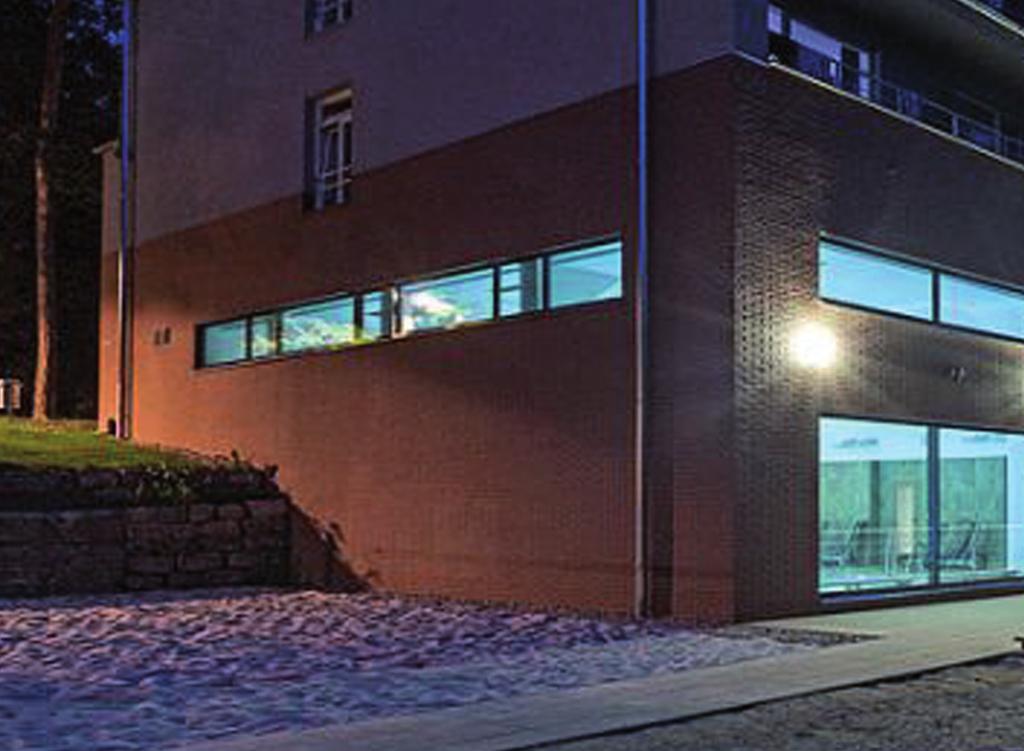 2x večeře), drobné občerstvení během semináře,» wellness (bazén, pára, vířivka) Obsah semináře Nový daňový balíček k DzP a DPH, zákon o obchodních
