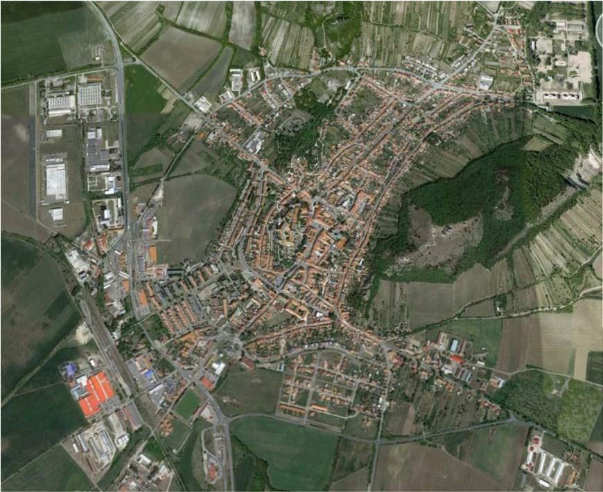 Koncepce ochrany přírody Jihomoravského kraje; Program rozvoje Jihomoravského kraje. 1.2.2 Stručná územní charakteristika města Mikulov Mikulov je jedním z 602 měst v ČR.