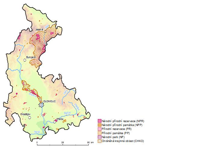 4.2 Územní a druhová ochrana přírody Na území Olomouckého kraje se v roce 2016 nacházela nebo do něj zasahovala dvě velkoplošná zvláště chráněná území (Obr. 4.2.1) s celkovou rozlohou 55 780 ha.