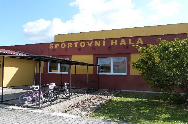 1.5.5. Kultura Jako kulturní centrum v obci slouží kulturní dům.