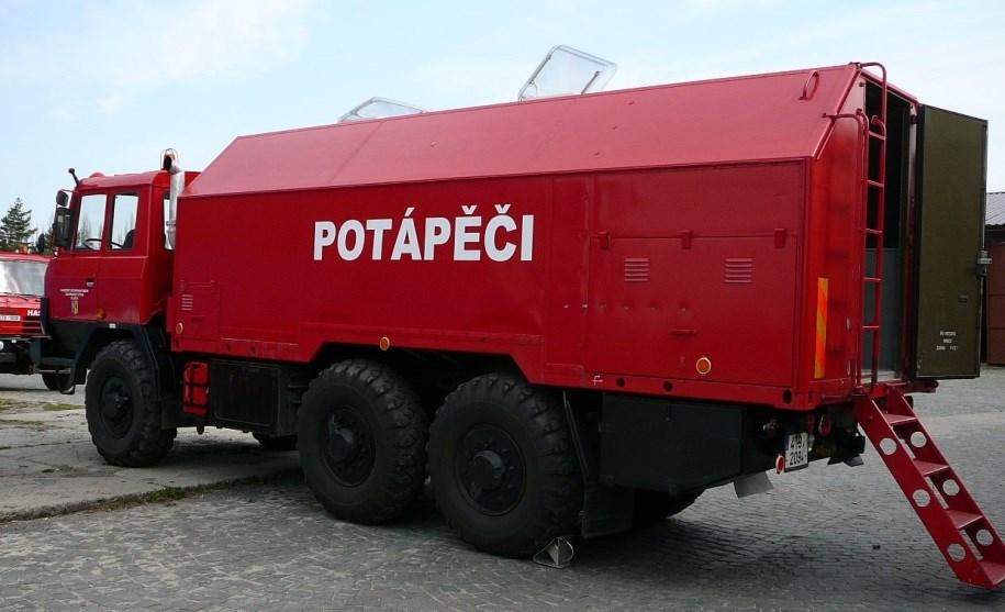 rozměry vozidla (délka/šířka/výška) 8350x2500x3700 mm výkon motoru 235 kw/1130 Nm celková hmotnost 14000 kg brodivost 1,5 m max.