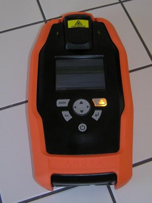 Neidentifikuje: biatomové molekuly(např. NaCl), kovy a většinu nekovových prvků, vodu, bílkoviny, vysoce fluoreskující sloučeniny, B-agens, plyny True Defender FT Obrázek 3.