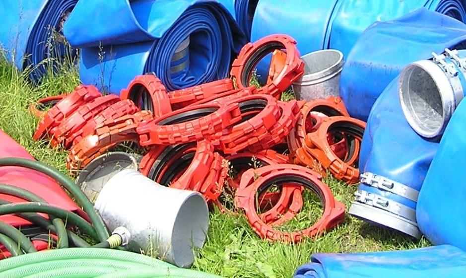 5.2.4 Výtlačný řád Výtlačný řád se podle potřeby sestavuje kombinací plastových svinovacích hadic Js200 mm o