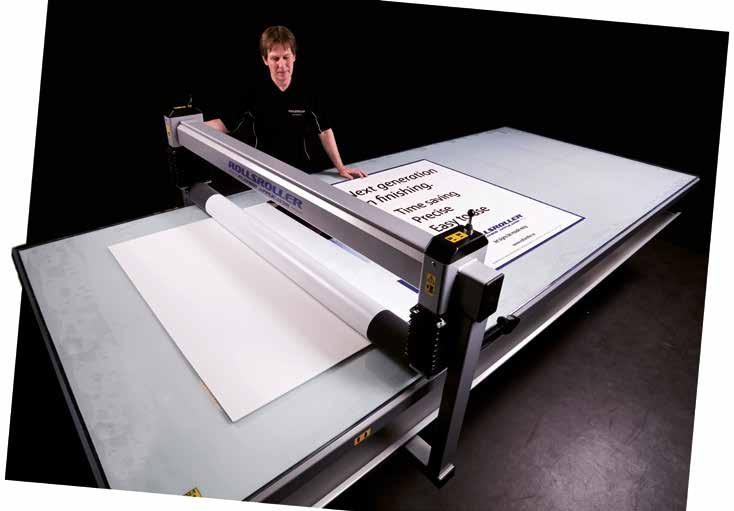 ROLLSROLLER se používá u všech druhů aplikací samolepicích fólií, včetně bannerů, značení, dopravních značek a informačních systémů, u aplikací na skla, při barevném zvýrazňování velkých ploch a při