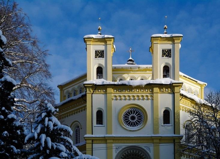 ŘÍMSKOKATOLICKÝ DĚKANSKÝ KOSTEL NANEBEVZETÍ PANNY MARIE Foto: Zdeněk Král Kostel byl postaven v letech 1844 1848 v historizujícím novobyzantském slohu. 49.976041 12.