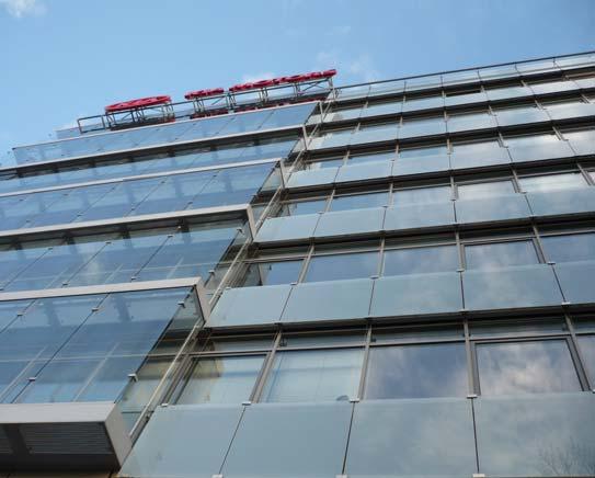 Smíchov Gate Palác Těšnov SILIKONOVÉ TMELY DOW CORNING PRO STANDARDNÍ STAVEBNÍ APLIKACE Diamond Point DOW CORNING 781 acetátový silikonový tmel pro všeobecné