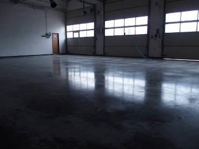 Opravy a údržba Světlá nad Sázavou oprava podlahy v garážových stáních Jedná se o opravu stávající betonové podlahy garáží, které jsou v havarijním stavu.