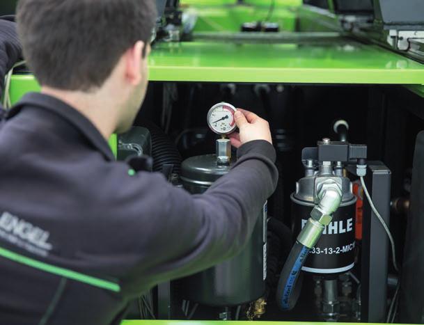 ENGEL hydraulic advanced (EHA) Hydraulické systémy vstřikovacích strojů EN- GEL do 5000 kn uzavírací síly pro pokročilé ENGEL hydraulic duo (EHD) Hydraulické systémy vstřikovacích strojů EN- GEL duo