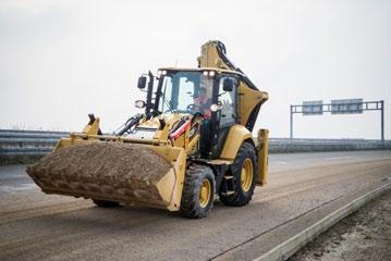 Když obsluha požaduje více operací, stroj zareaguje a poskytne plynulé a snadné ovládání.