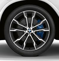 lehké slitiny V spoke 618 ve stříbrném provedení Reflex Silver, vhodná pro dojezdové pneumatiky runflat, 7J x 18 s pneumatikami 225/60 R18.