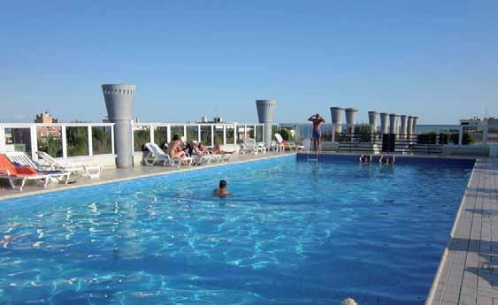 Rezidence DELLE TERME ITÁLIE BIBIONE Hotel MONTREAL *** náš tip Poloha: Rekreační komplex s bazénem je vzdálen 100 m od pláže v centrální části Bibione.