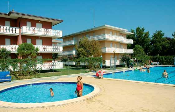 990 Rezidence ANTARES aquapark v Lignanu LIGNANO 200 m od pláže bazén