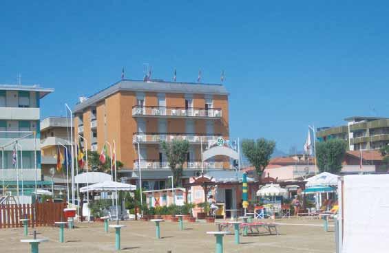 Hotel HEAVEN *** ITÁLIE RIMINI 100 m od pláže recepce 24 hodin dítě do 6 let na přistýlce pobyt zdarma
